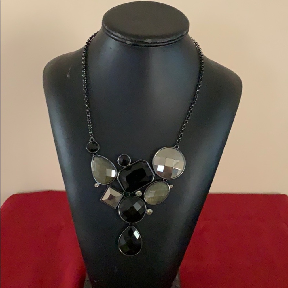 Women’s black necklace
